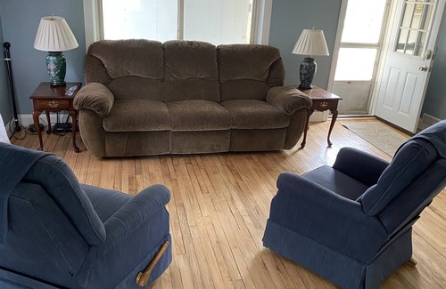 Hillsdale House | Charming small house 5 minutes from Hillsdale College and downtown.