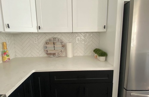 South Philadelphia West House | Charming South Philly haven, close to stadiums & hospitals. Must be 25