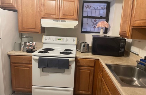 Columbia Heights Apartment | Charming & Spacious Apt in Historic Rowhouse