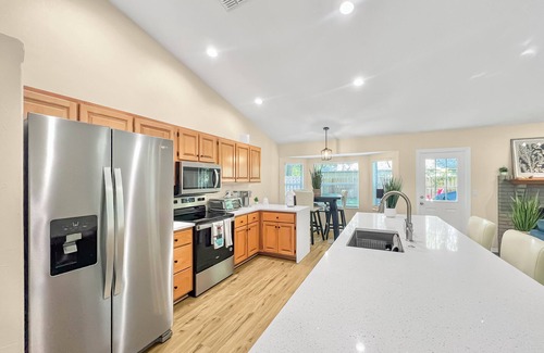 Gainesville House | Charming, Spacious & Family Friendly Home in GNV!