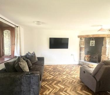 Saint Erth Praze House | Charming & Spacious Holiday Home