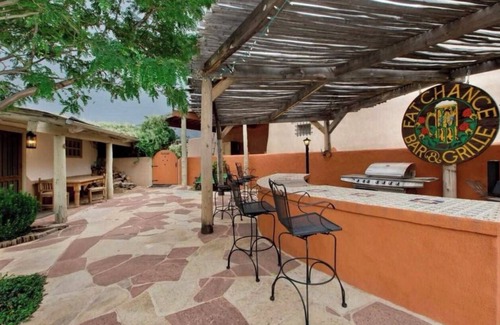 Placitas House | Charming Spanish Guesthouse In Placitas