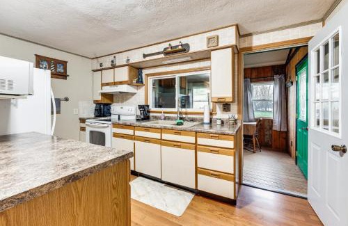 Spirit Lake House | Charming Spirit Lake Home - 6 Mi to Arnolds Park!
