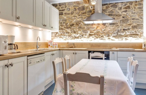 Le Mesnil House | Charming Stay in Viroinval