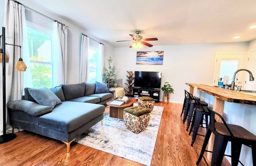 North Beach House | Charming Stay Near the Bay- w/Beach Passes!