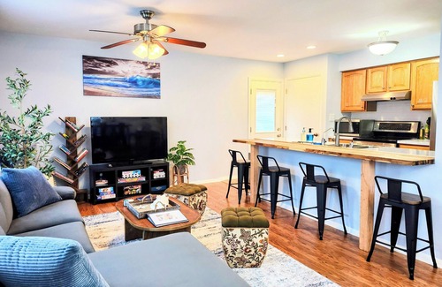 North Beach House | Charming Stay Near the Bay- w/Beach Passes!