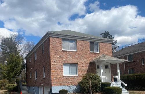 West Roxbury Apartment | Charming Stay - Perfect for Groups, FREE Parking, 3 Beds