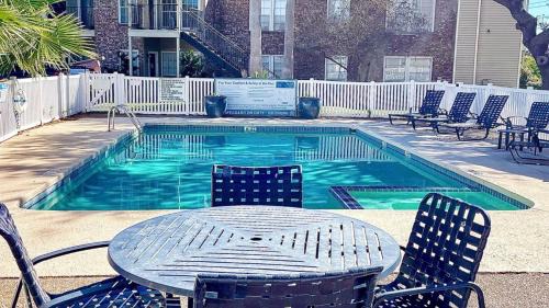 South Side Apartment | Charming Stay with Pool and Dedicated Workspace