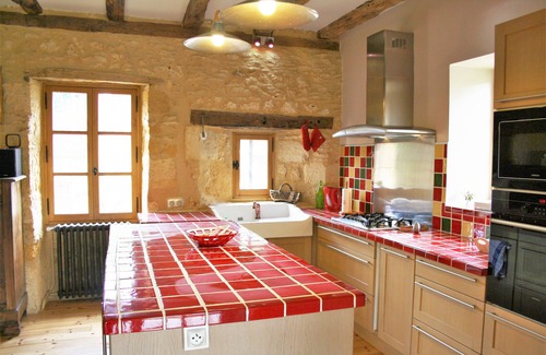 Meyrals House | CHARMING STOME HOUSE WITH ENCLOSED GARDEN AND PRIVATE POOL CLOSE TO SARLAT
