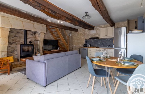 Vaudelnay Cottage | Charming Stone Cottage in Loire Valley - Netflix, Terrace, Near Vineyards & Castle