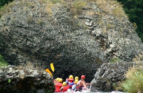 Pinols Cottage | Charming Stone Cottage with Terrace in Scenic Village, Near Langeac