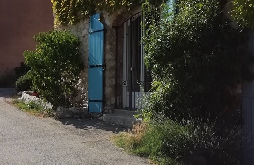 Merindol House | Charming stone house of 90m2, at the foot of the Luberon from 2 to 4 pers