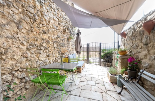 Merindol House | Charming stone house of 90m2, at the foot of the Luberon from 2 to 4 pers