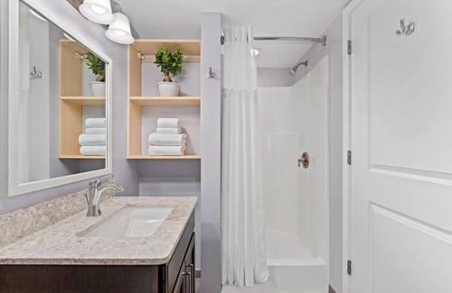 Ash Hotel | Charming Studio suite in the heart of Myrtle Beach.