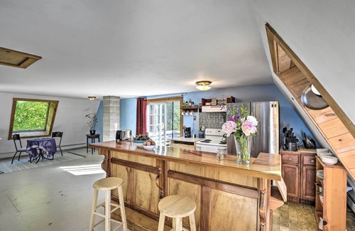 Ellsworth Apartment | Charming Studio ~ 20 Mi to Acadia Nat'l Park!