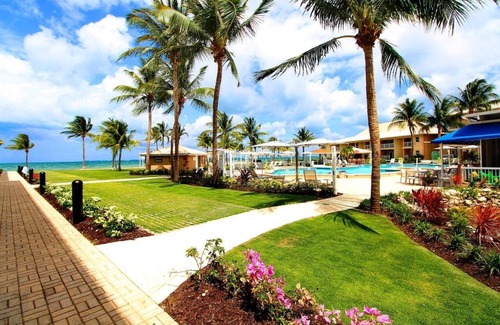 Crystal Harbour Apartment | Charming Studio by the Beach w/Pool Access & Friendly Vibes for a Relaxing Stay