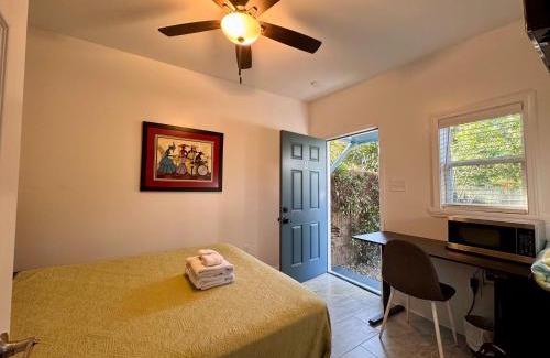 Faubourg Delachaise Apartment | Charming Studio Cabin under Oak tree 2 mins walk to Magazine quiet neighborhood