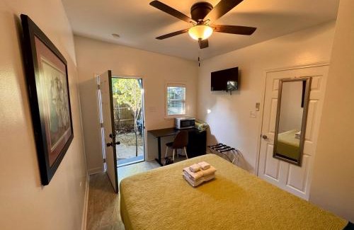 Faubourg Delachaise Apartment | Charming Studio Cabin under Oak tree 2 mins walk to Magazine quiet neighborhood