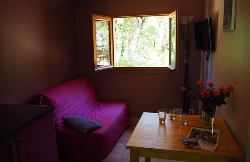 Venasque Cottage | Charming studio for an Escapade in Ventoux