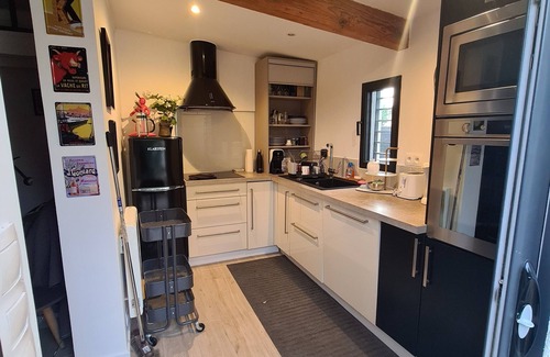 Puyricard Apartment | Charming Studio with garden area