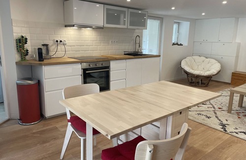 Venelles Apartment | Charming Studio