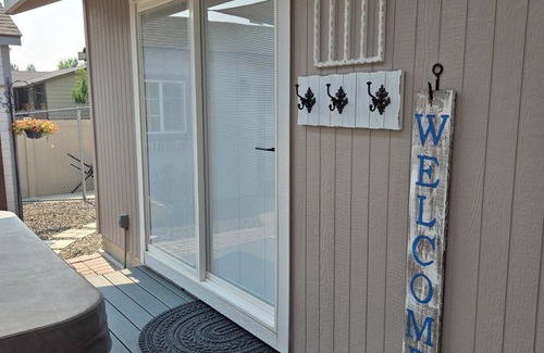 Meridian Apartment | Charming studio in fabulous Meridian, Idaho with WiFi, AC, Private entry.