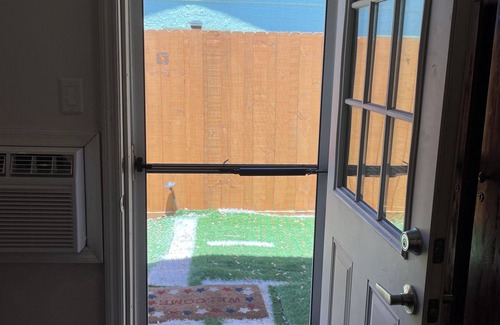 Palm Harbor Apartment | Charming studio in wonderful Palm Harbor with AC