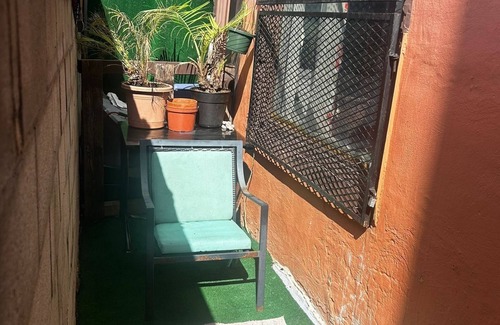 Newbold Apartment | Charming studio in historic Philadelphia with WiFi and outdoor space