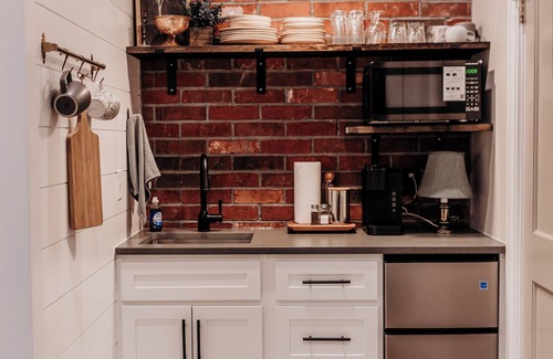 Bonne Terre Apartment | Charming Studio Stay in the Heart of Bonne Terre, Studio 1