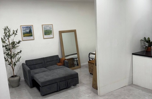 Colton Apartment | Charming studio
