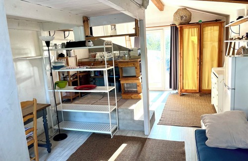 Arcangues Apartment | Charming Studio with Terrace