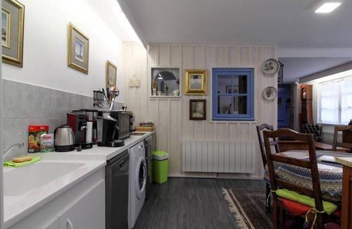 Mersuay Cottage | Charming Studio with Garden and Terraces, Peaceful and Historic Setting