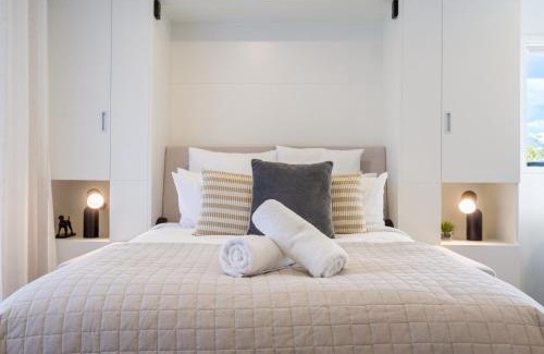 Christchurch City Centre Apartment | Charming Studio with desk space near South City Mall