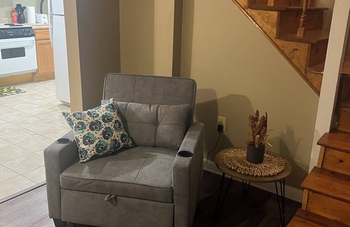 Fairlea Apartment | Charming studio with WiFi/hotub/pool in fabulous Lewisburg
