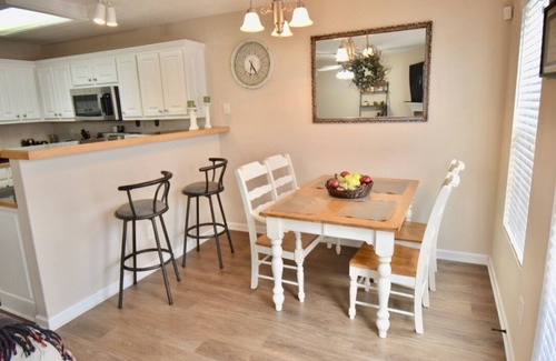Winder House | Charming, Stylish and Cozy 3 Bedroom Townhouse near Athens