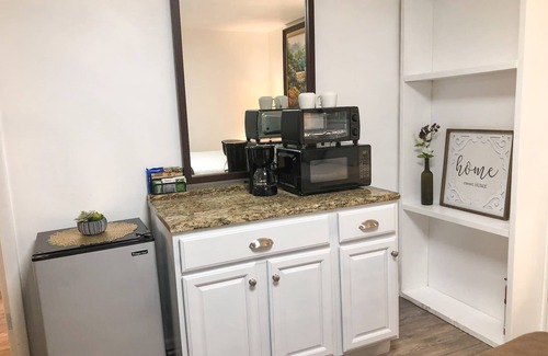 Lakeland Apartment | Charming Suite In The Heart Of Lakeland