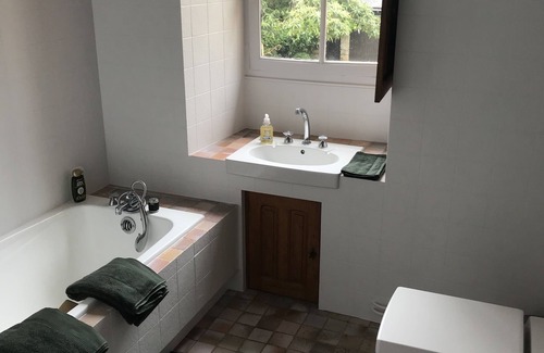 Durtal Bed & Breakfast | Charming suite, sleeps 4, in a quiet garden in Anjou