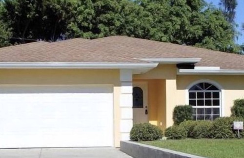 South Sarasota House | Charming Sunny House 5 min by Siesta Key Beach 5 min Downtown Sarasota