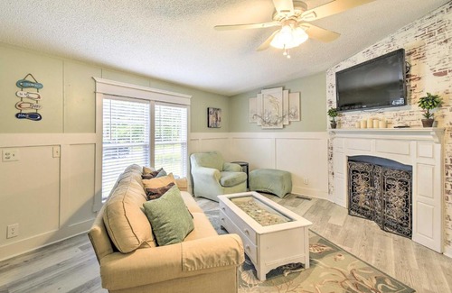 Supply House | Charming Supply Home Less Than 2 Mi to Holden Beach!