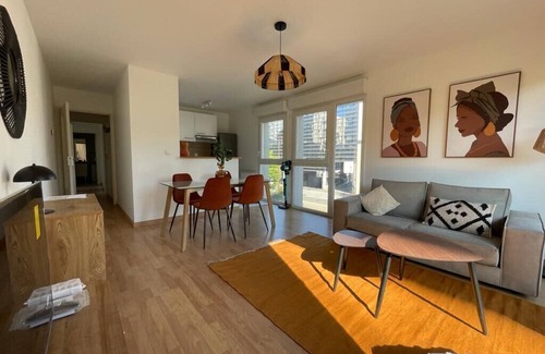 Ile de Nantes Palais des Congres Apartment | Charming T3 with balcony and garden