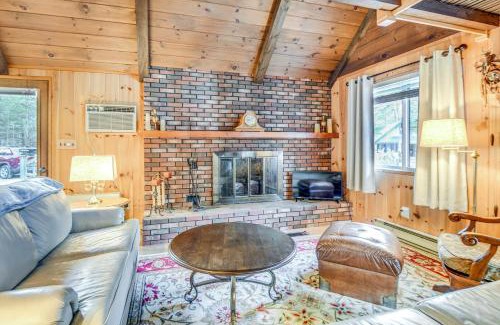 Chocorua Ski and Beach House | Charming Tamworth Cabin with Grill and Fireplace