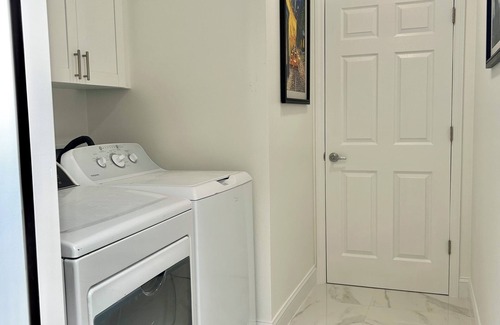 Greater Northdale Apartment | Charming tastefully decorated brand new Private Studio