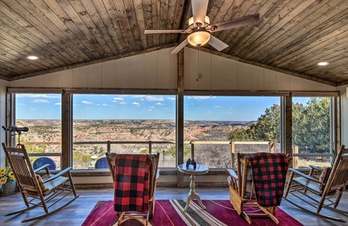 Canyon Cottage | Charming Texas Home w/Stunning Canyon Views!