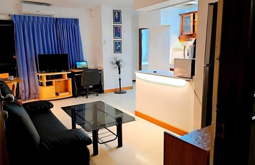 Bang Phong Phang Apartment | Charming 1-bedroom apartment in welcoming Yan Nawa with AC, WiFi