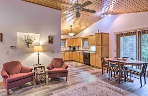 Thompsonville House | Charming Thompsonville Home w/On-Site River!
