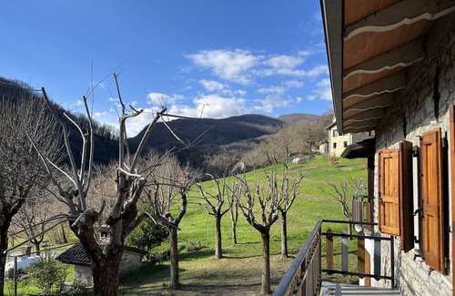 Bonzeto House | Charming Three-Bed Stone House With Mountain and River Views