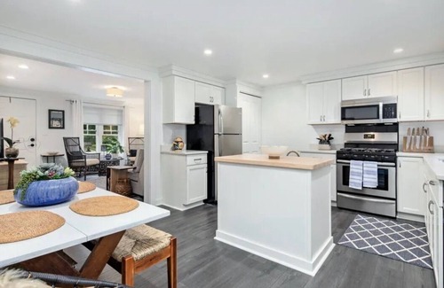 Three Oaks Cottage | Charming Three Oaks Cottage - dog friendly with a fenced yard and hot tub!
