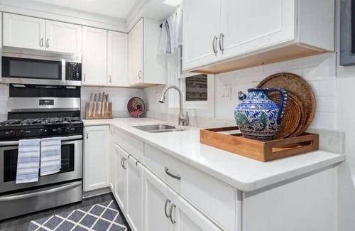 Three Oaks Cottage | Charming Three Oaks Cottage - dog friendly with a fenced yard and hot tub!