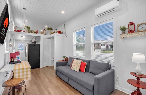 Lampasas House | Charming Tiny Home Near Lake & Hill Country Fun