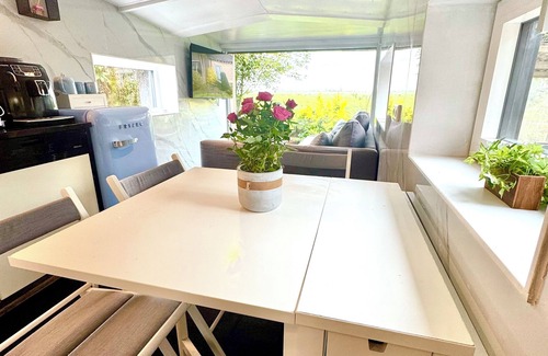 Wilnis House | Charming Tiny Home surround Nature close Amsterdam/Utrecht